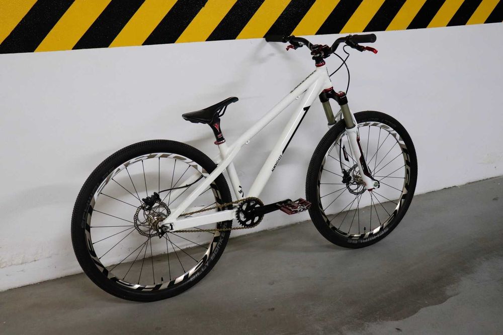 Frameset Rama + amortyzator Dirt Pumptrack Biały kruk