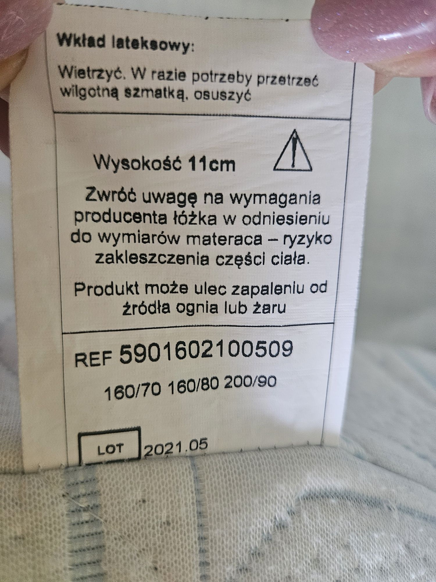 Łóżko dziecięce domek 2 osobowe z materacami