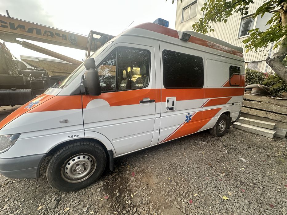 Mercedes sprinter скорая помощь дя ЗСУ
