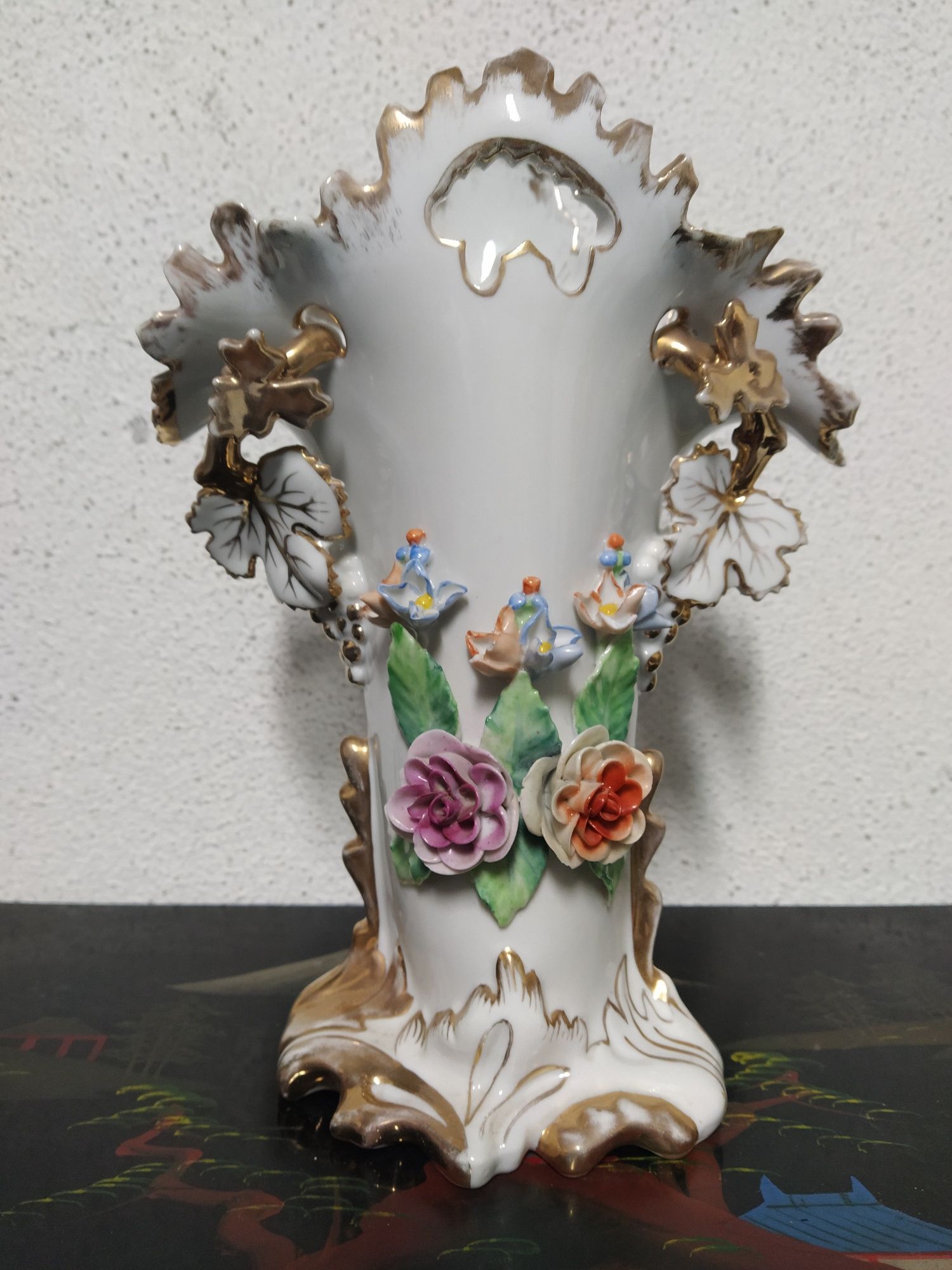 Conjunto de Porcelana Artibus (Castiçais e Jarra)