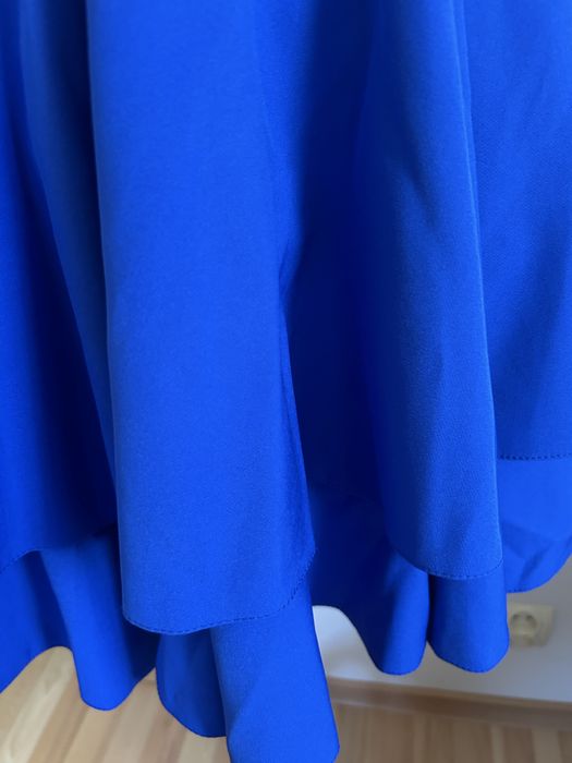 Sukkenka balowa z odkrytymi plecami