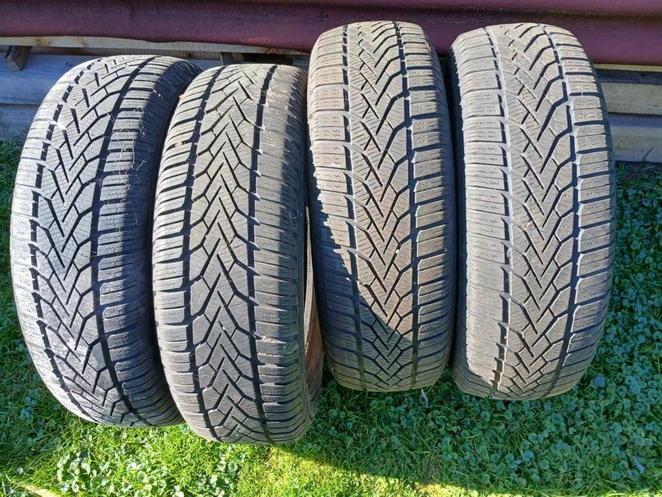 opony zimowe  15 cali semperit komplet 185/65/15