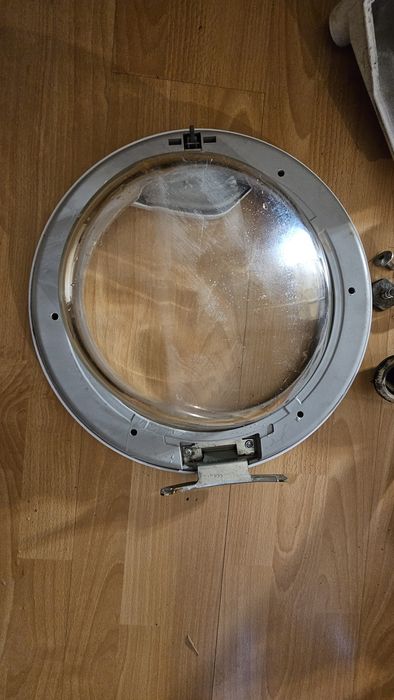 Części zamienne do pralki Indesit IWSE 5125 drzwi sprężyna szudlada