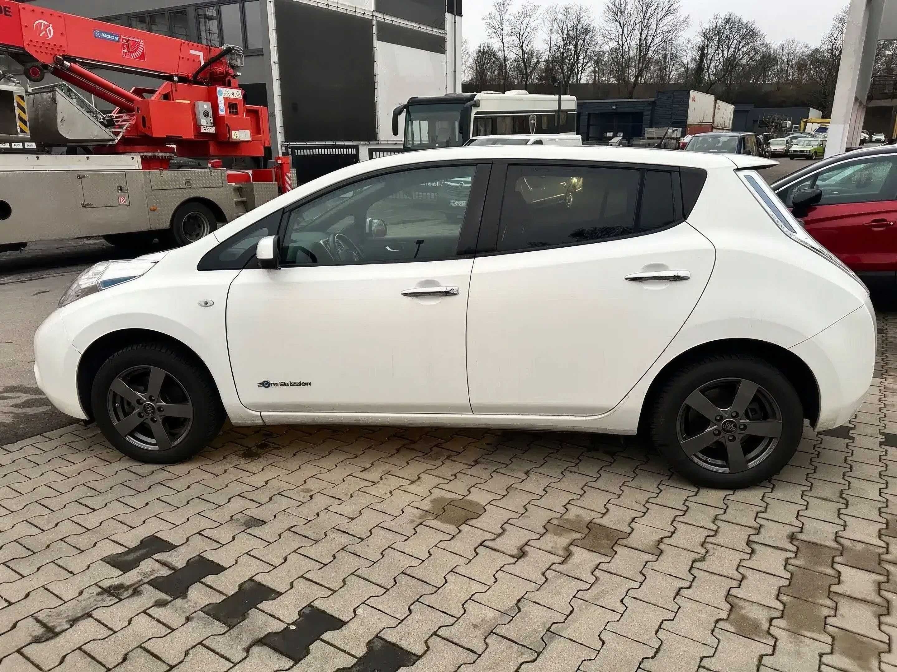 2016 Nissan Leaf