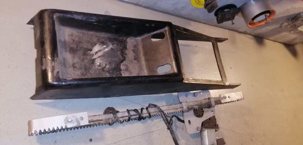 Стеклоподъемники Москвич 2141