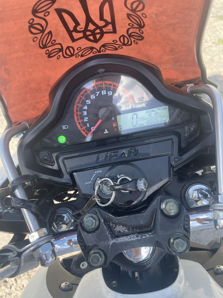 Продам Lifan kp 200