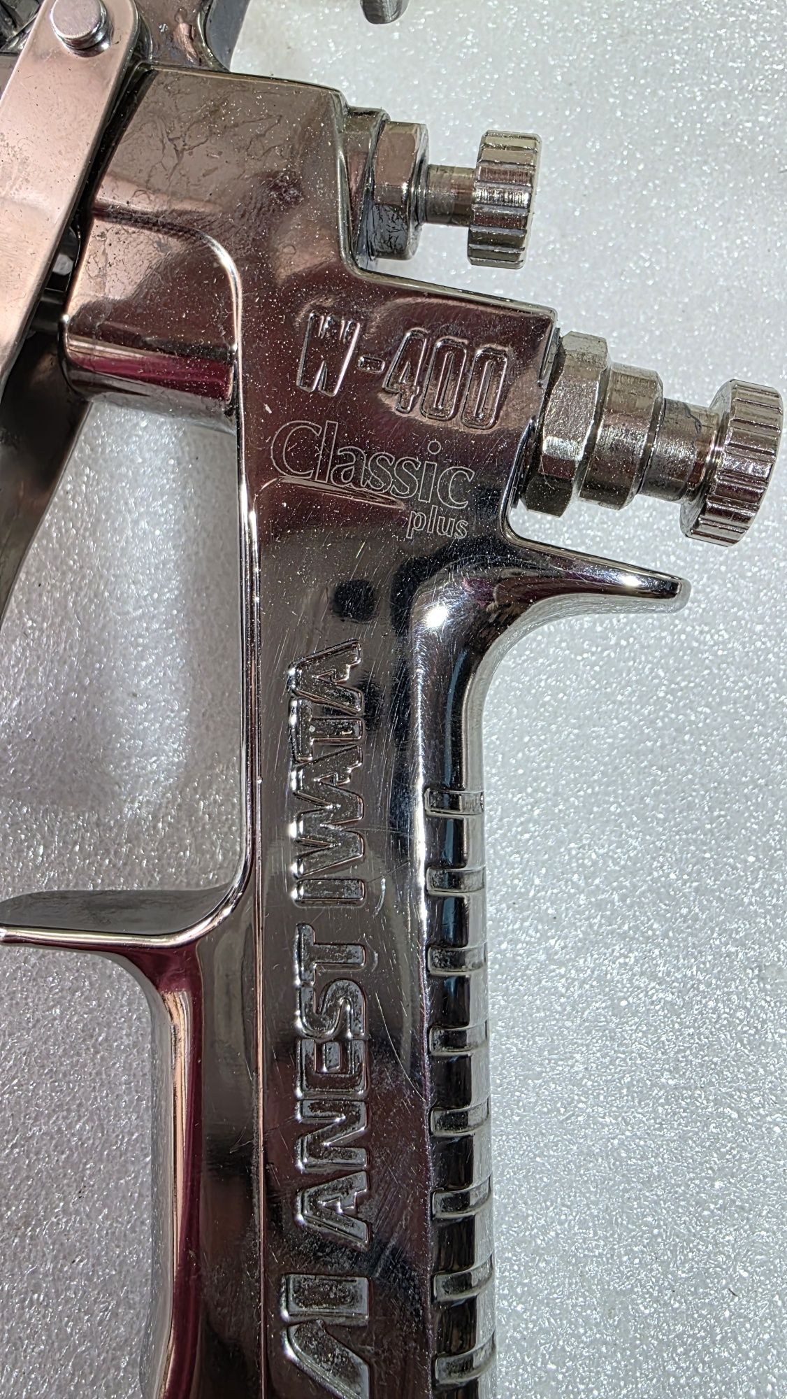 Pistolet lakierniczy anest iwata w-400 WBX clasic plus