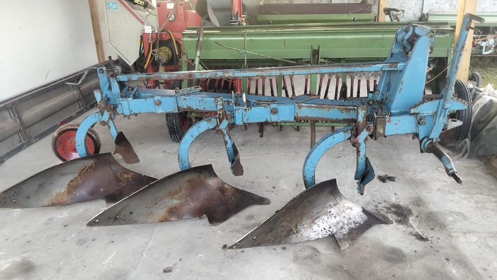 Pług Kverneland 3 4 skibowy
