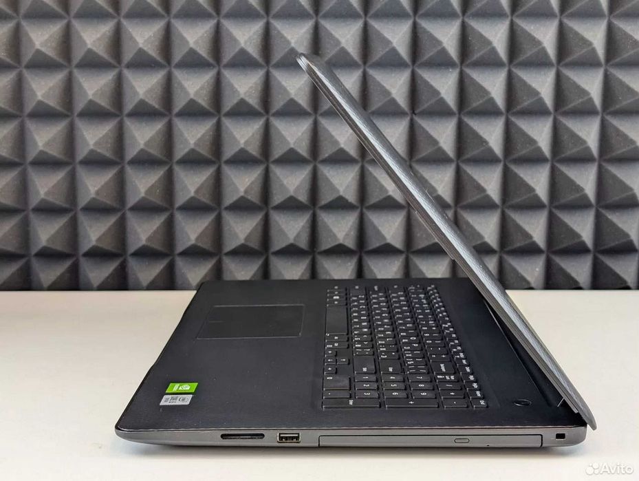 Dell Octacore 17.3" i7/8GB/1TB_Nvme como novo