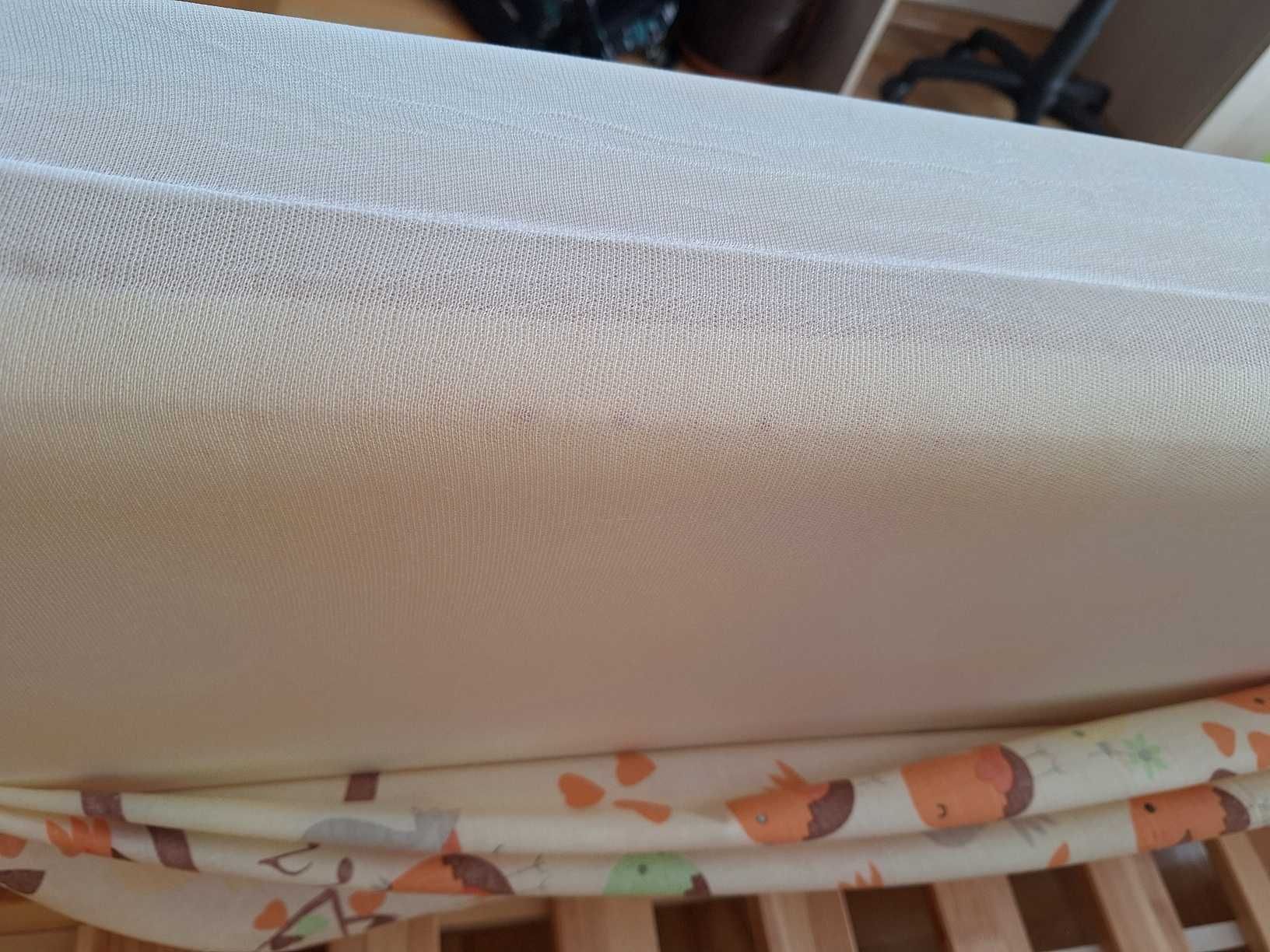 Drewniane łóżko dziecięce 80 x 160 z materacem