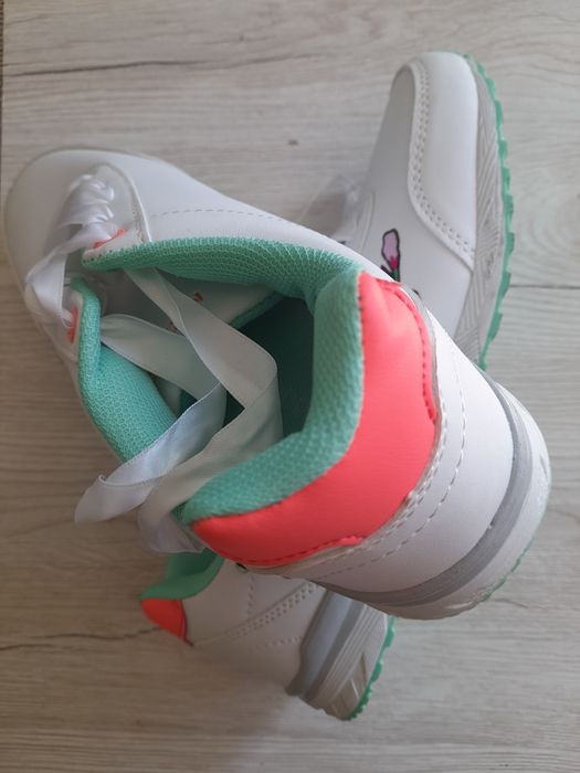 Buty sportowe, Tenisówki, 38,nowe