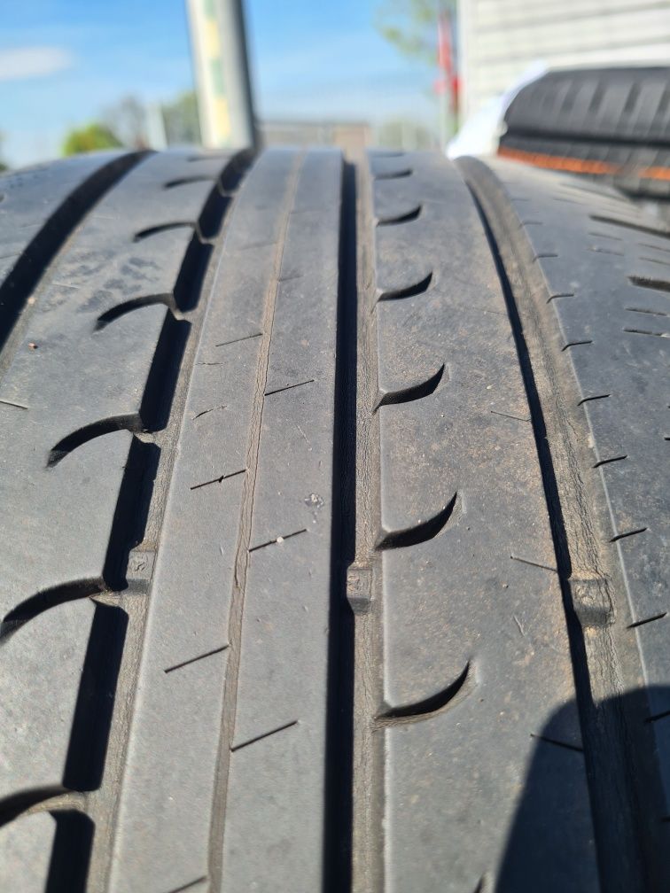 Opony letnie goodyear 235/55r17 ceną za komplet