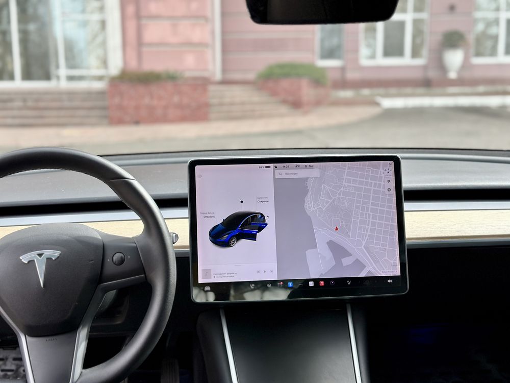 Tesla model 3 / perfomance / 2019 г