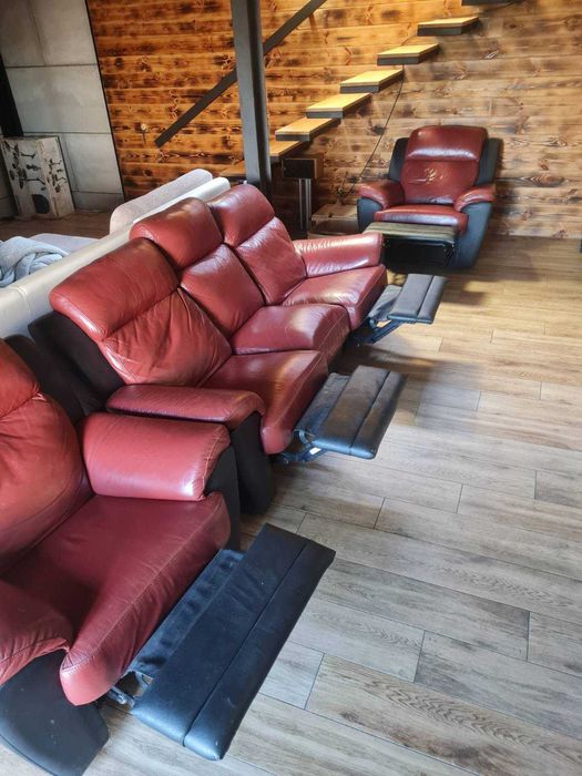 Шкіряний диван + 2 крісла з реклайнерами
