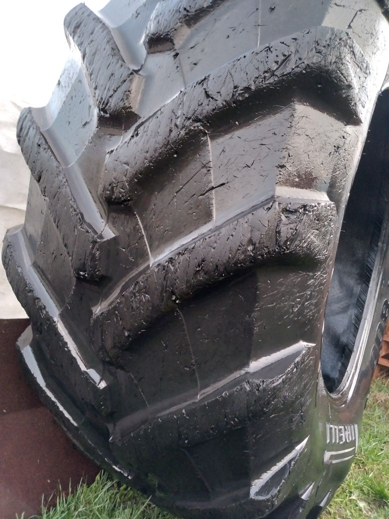 Opona opony 2szt 710/70R38 goodyear i pirelli