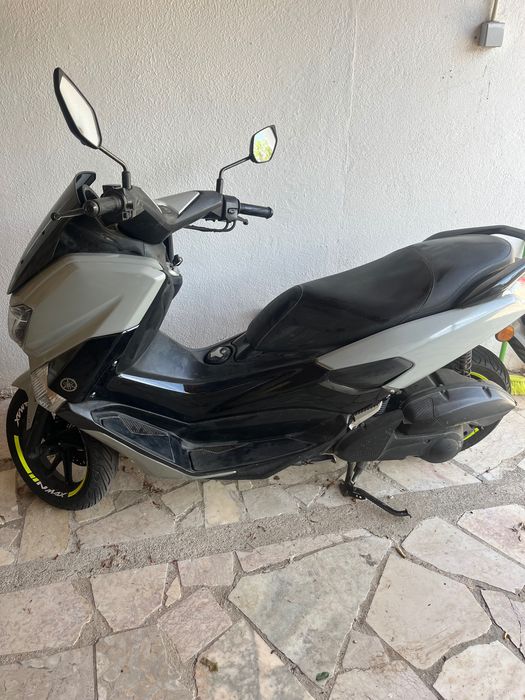 Yamaha Nmax 125 pronto a andar
