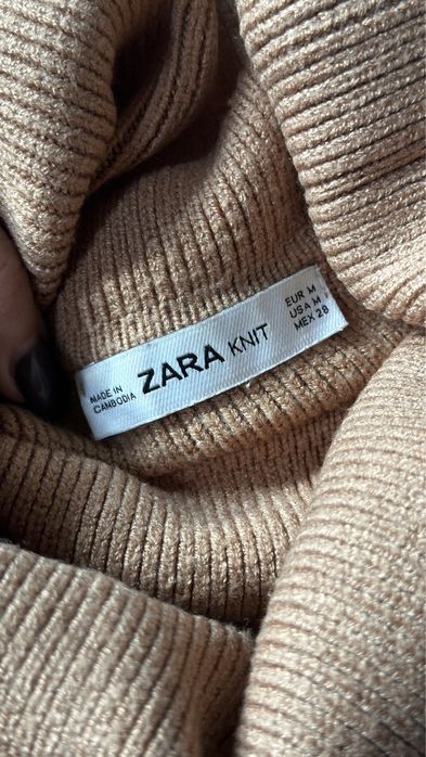 Вкорочений вʼязаний светр Zara