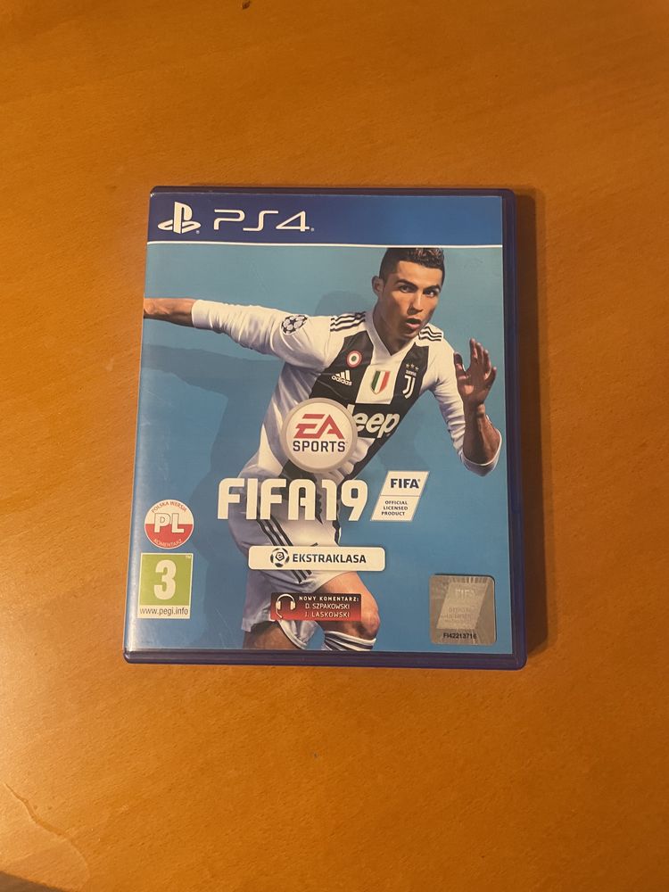 Gra Fifa 19 na PS4