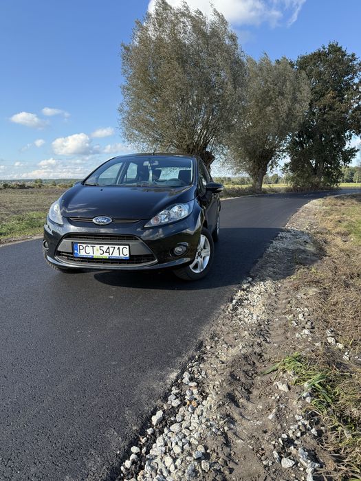 Sprzedam samochod ford fiesta mk7