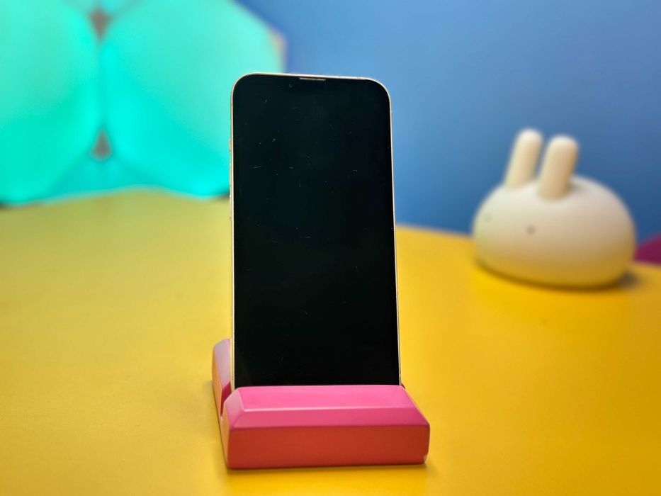 Смартфон Apple iPhone 13 256GB Starlight (147548) Б/У З ГАРАНТІЄЮ