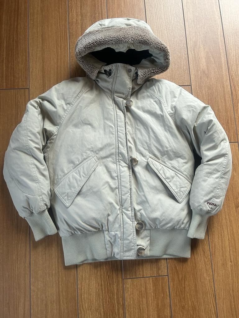 Beżowa puchowa kurtka peak performance y2k streetwear vintage oversize