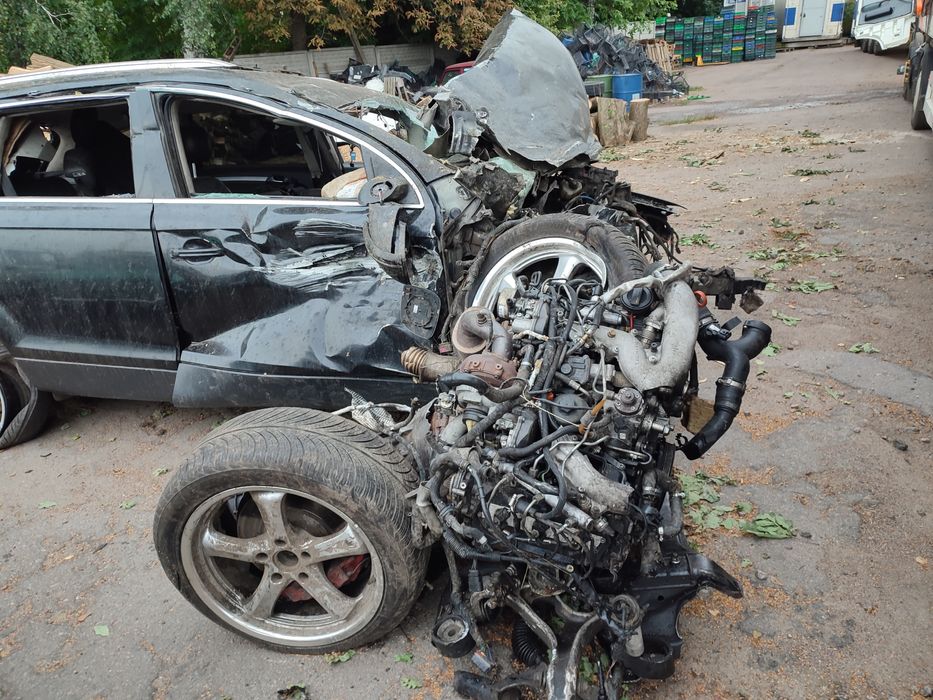 Продам Audi Q7 3.0TDI пiсля дтп