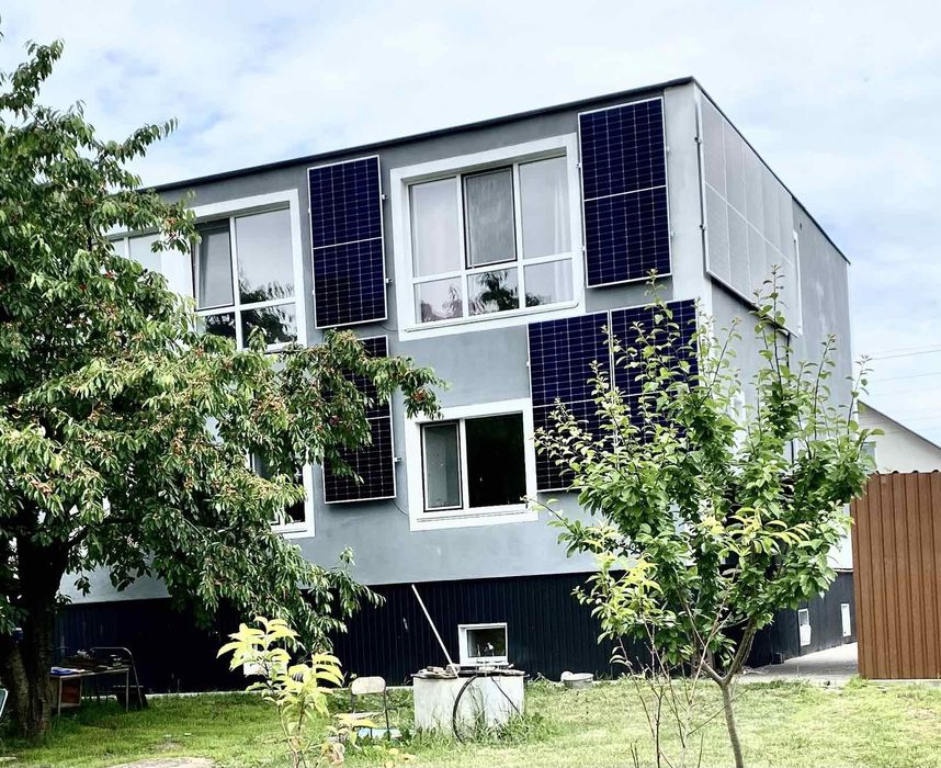 Гарний новий та просторий будинок з ремонтом р-н Олександрівка