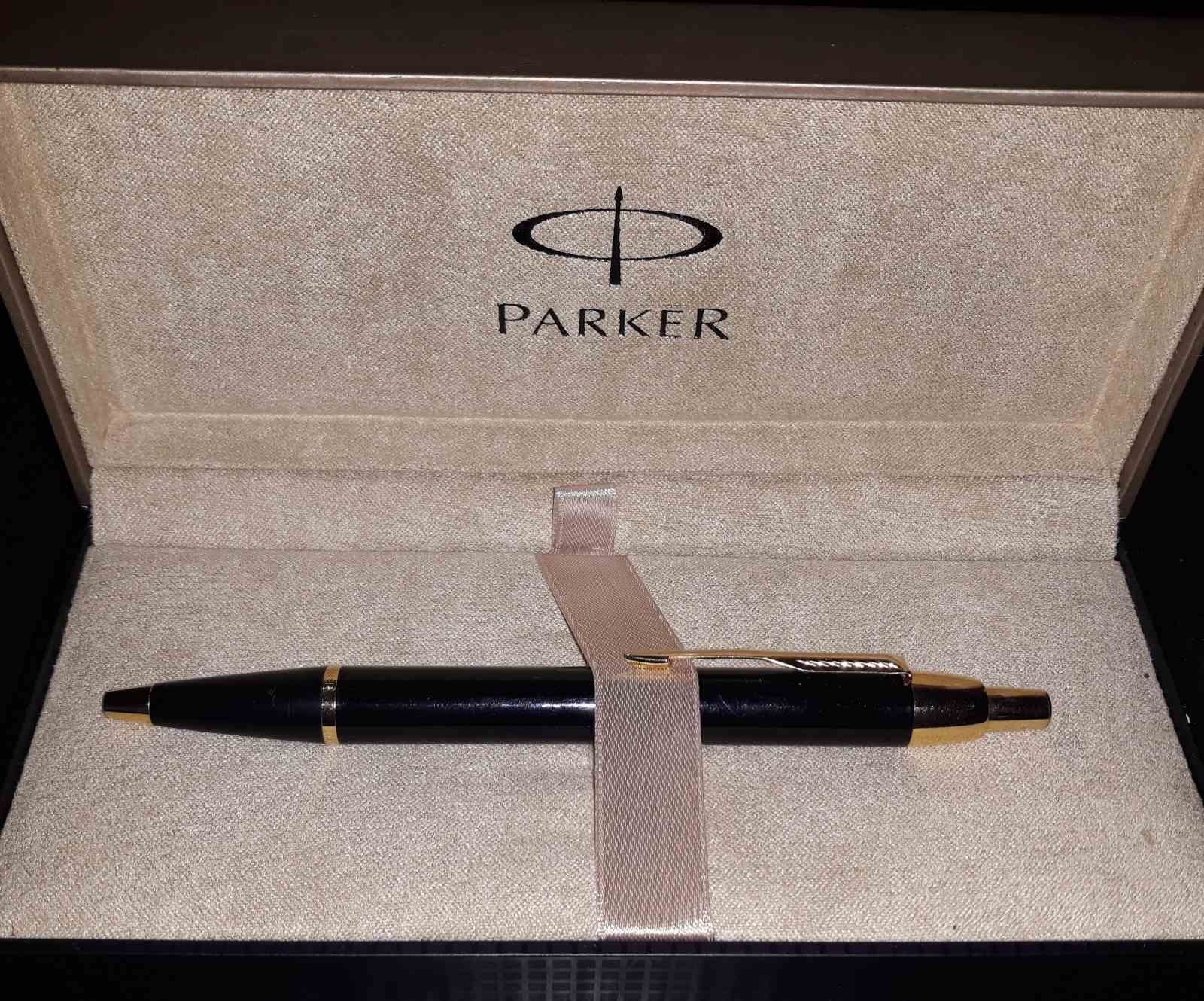 Шариковая ручка Parker