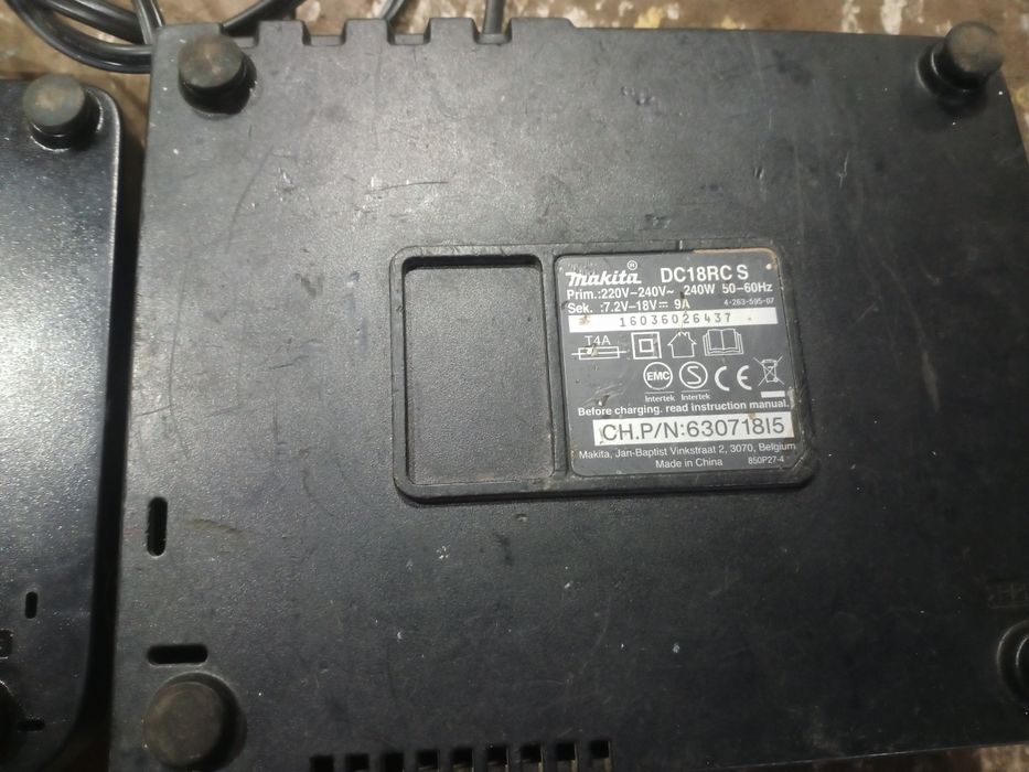 Під ремонт не робочі Makita DC18RC зарядка зарядний пристрій 18В макіт