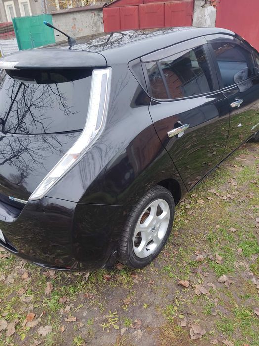 Продам Нисан Лиф 2011 года