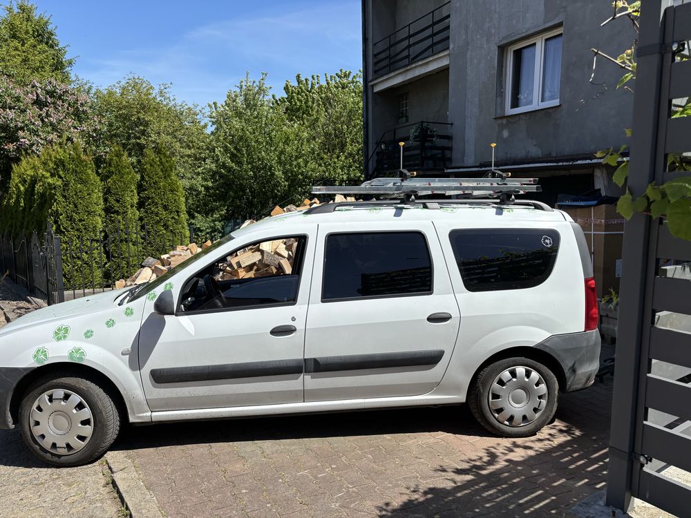 Sprzedam samochód osobowy m-ki Dacia Logan