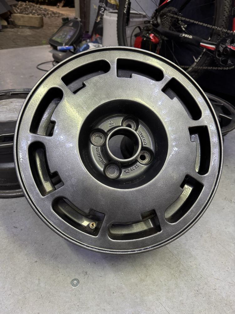 Vw golf Pirelli p-slot GTI 14r 4x100
