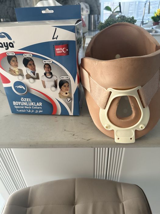 Корсет для шиї