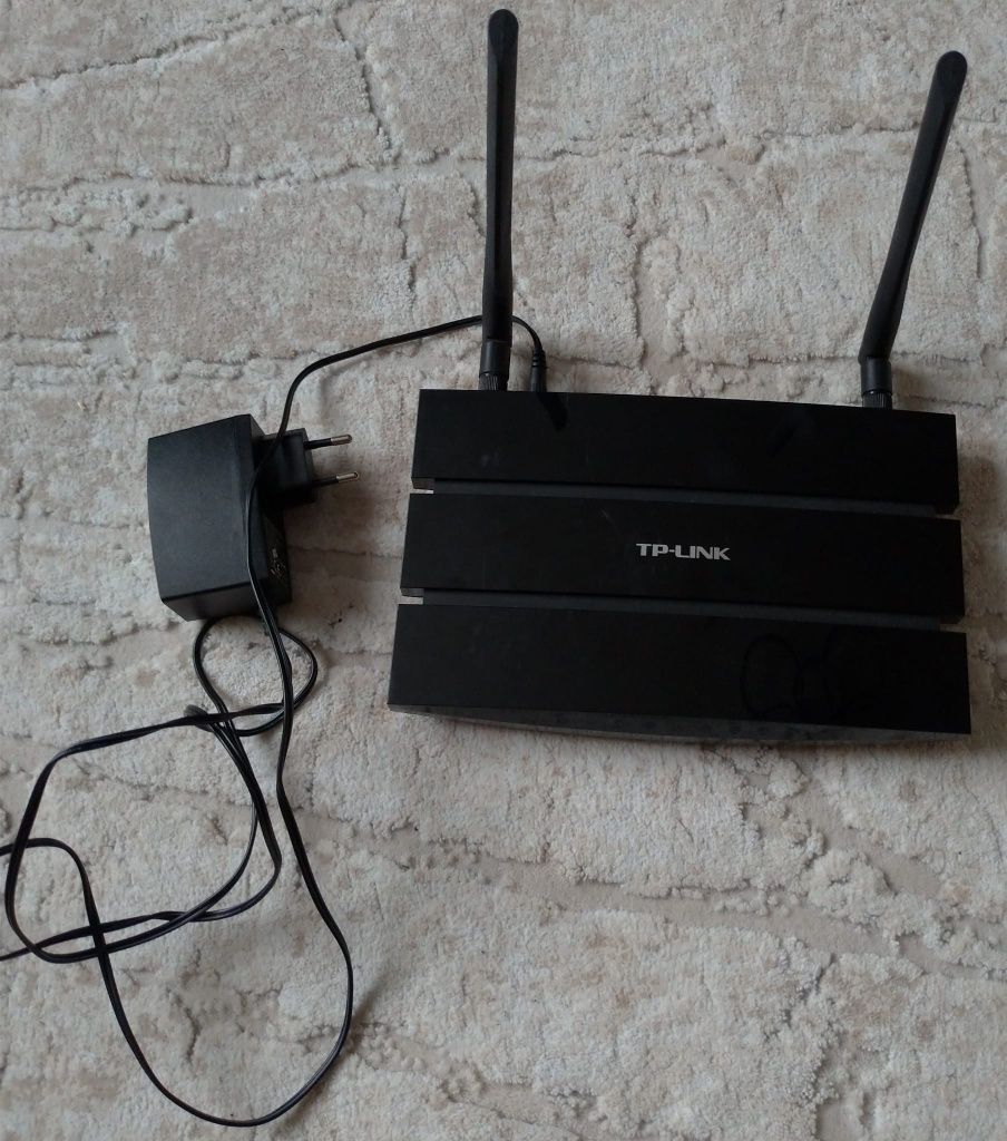 TP-link TD-W8970.