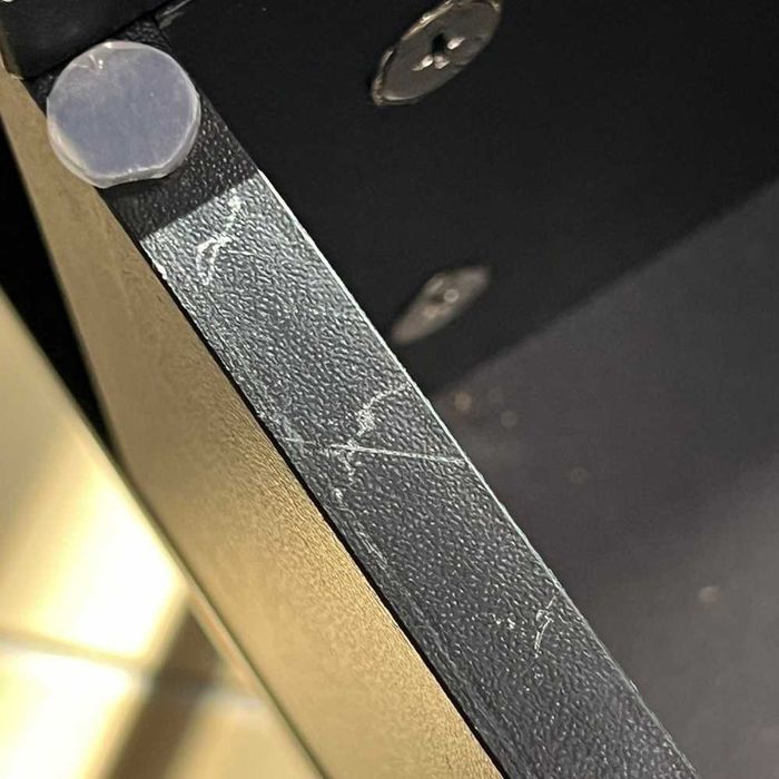 Stolik kawowy z podnoszonym blatem czarny loft nowoczesny praktyczny