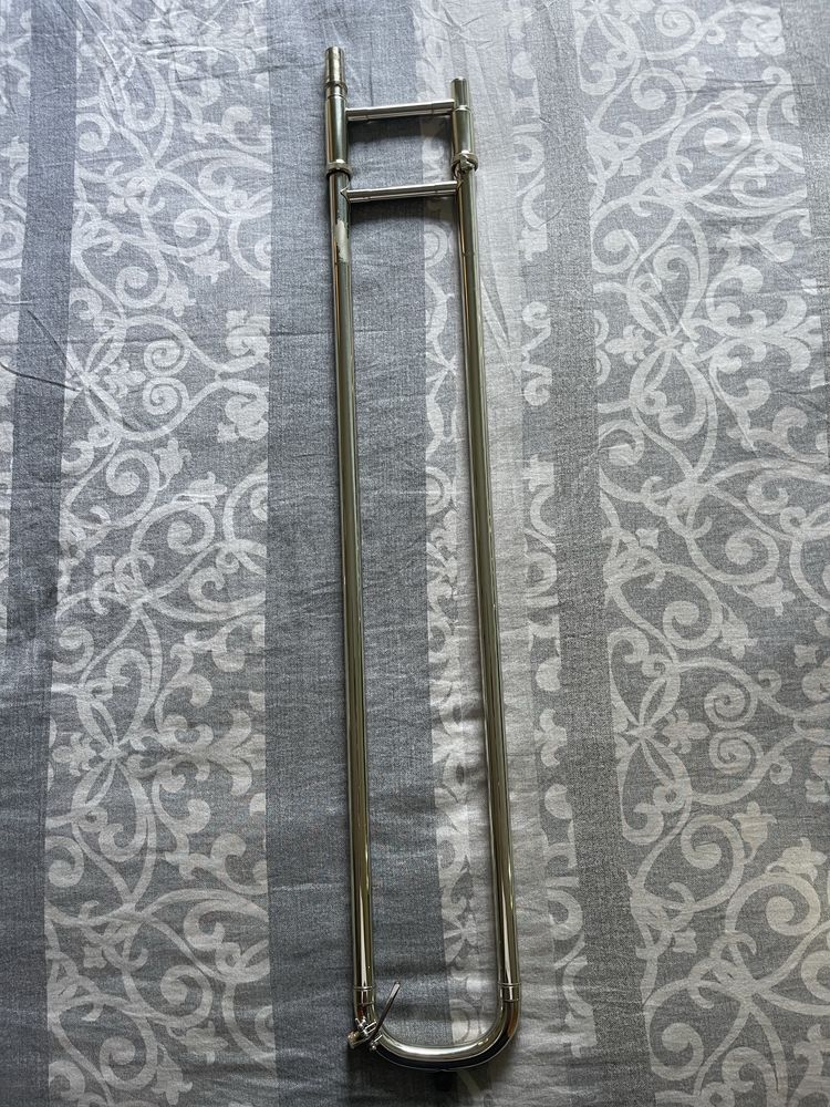 Trombone baixo bach tb504