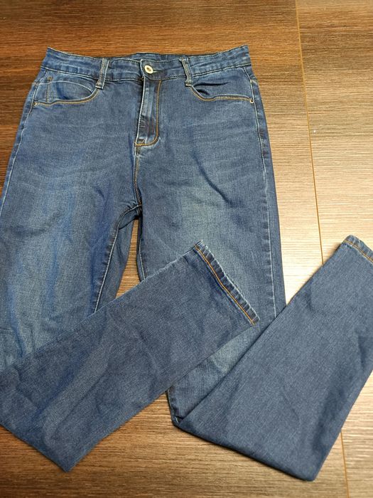 Dżinsy rurki r.M