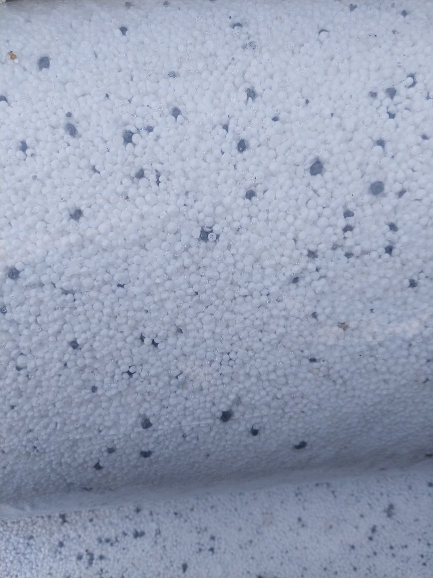 Granulat regranulat styropianowy styrobeton styropian