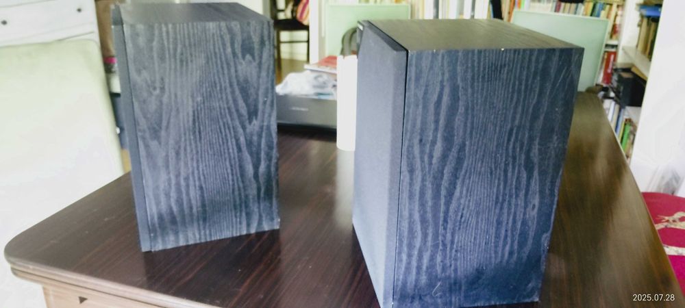 Colunas de som KEF C20