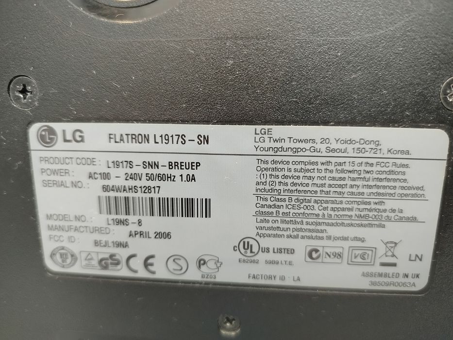 Monitor LG Flatron L19NS