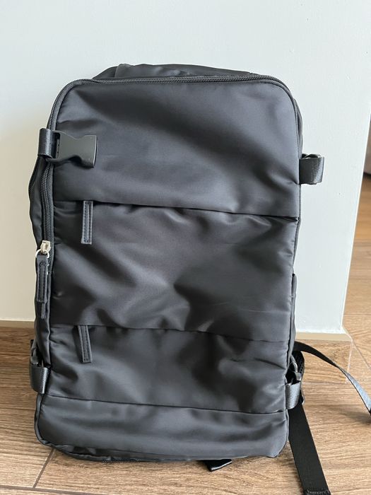 Чорний рюкзак для ручної поклажі, рюкзак для подорожей