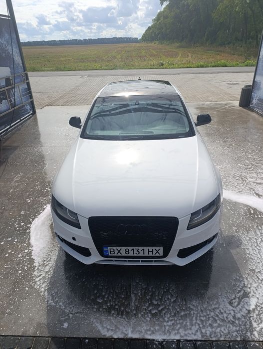 Продам Audi A4B8 2008/2009рік 2.0 бензин.