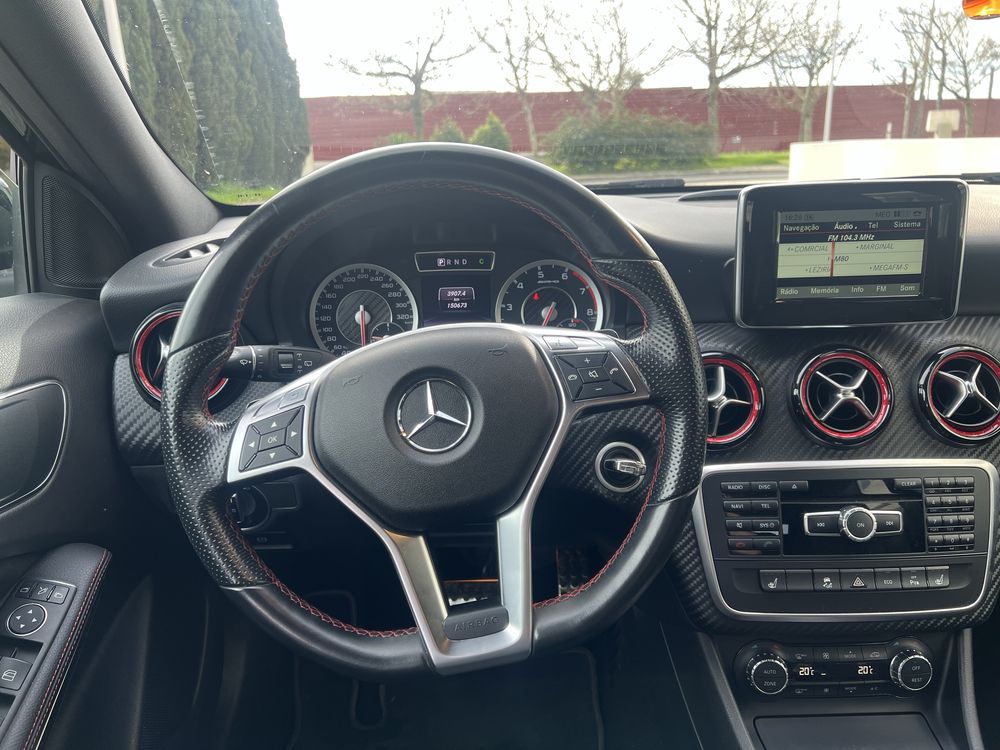 Mercedes A45 AMG
