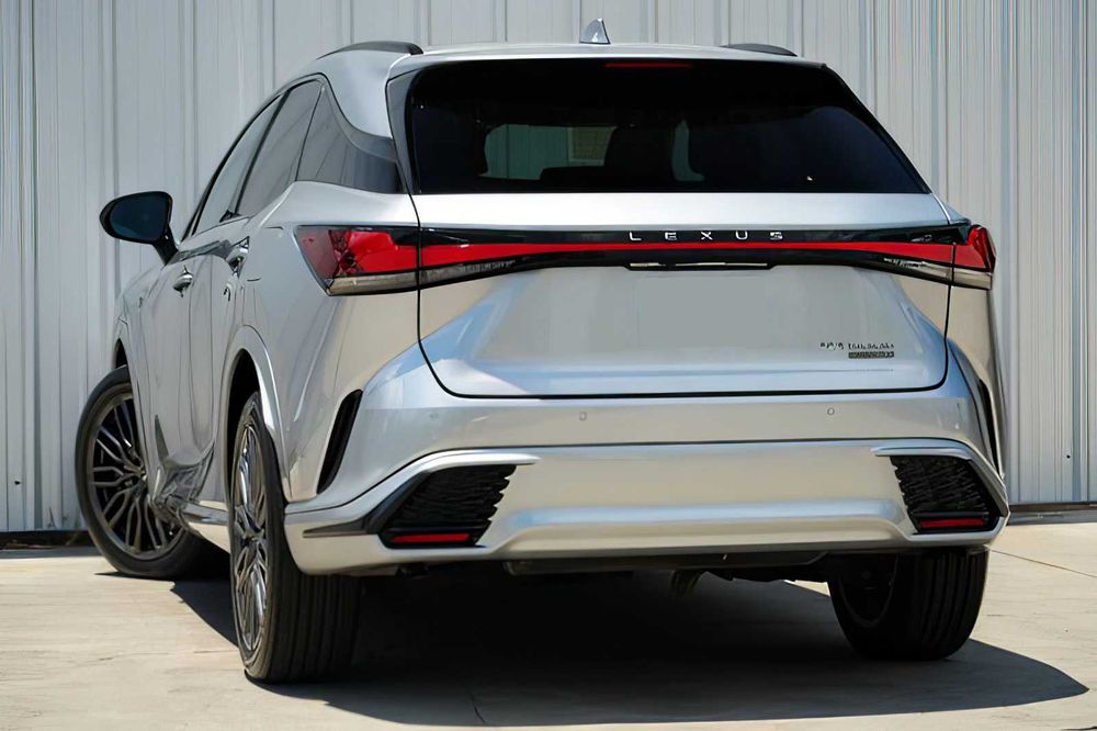 Lexus RX 500h      2023