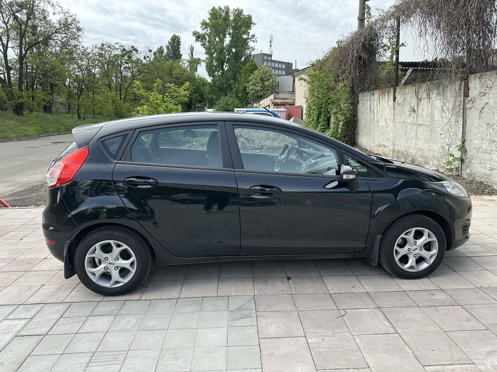 Ford Fiesta 1.5 TDCI Mk6 2013 год рестайлинг механическая кпп, ОФИЦИАЛ