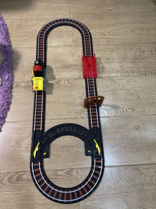 Железная дорога,паровоз,звуковые и световые эфекты