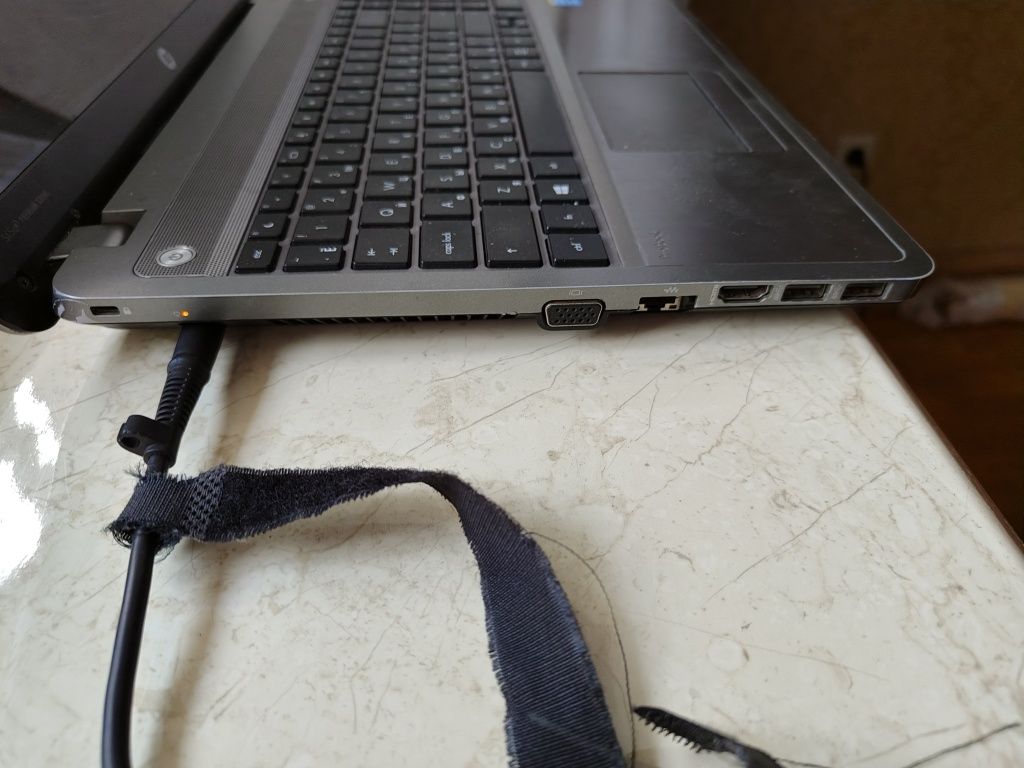 HP ProBook 4540S робочий комплектний на запчастини