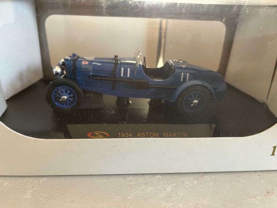 Miniaturas de carros antigos Americanos