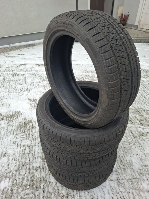 Opony zimowe 225/45R19 jak Nowe Okazja 
1 450 zł