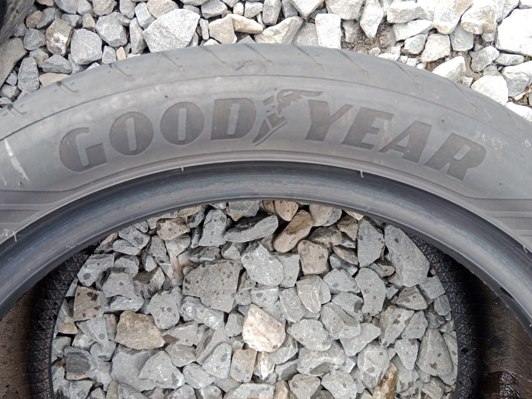 Літо Шини Goodyear 225*45*17 2шт Резина 2017рік (844)